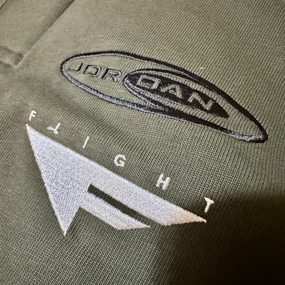 Jordan Men's Olive Green Graphic Long Sleeve Shirt - Picture 7 of 7